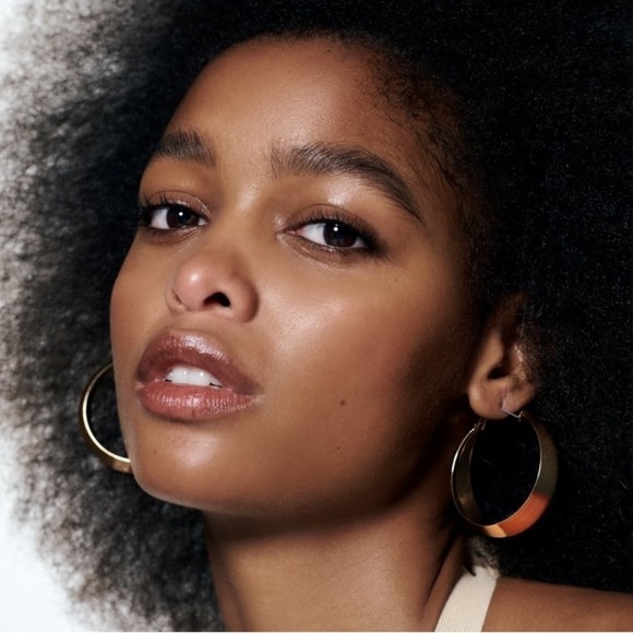 NWT. Zara Golden Metal Rings Hoop Earrings. - Picture 5 of 8